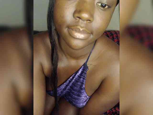 Hottiequeen webcam