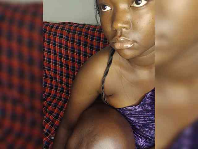 Hottiequeen webcam