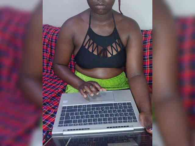 Hottiequeen webcam