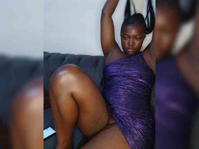 Hottiequeen webcam