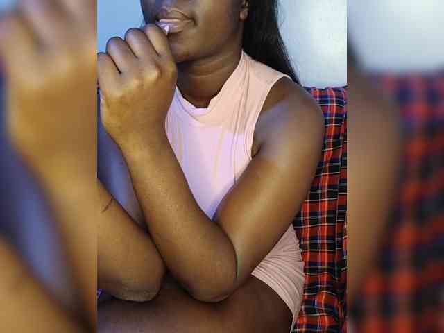 Hottiequeen webcam