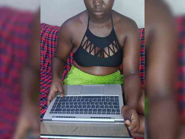 Hottiequeen webcam