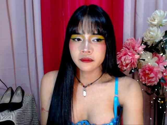FRESHyoungBHEA Live Webcam on BongaCams