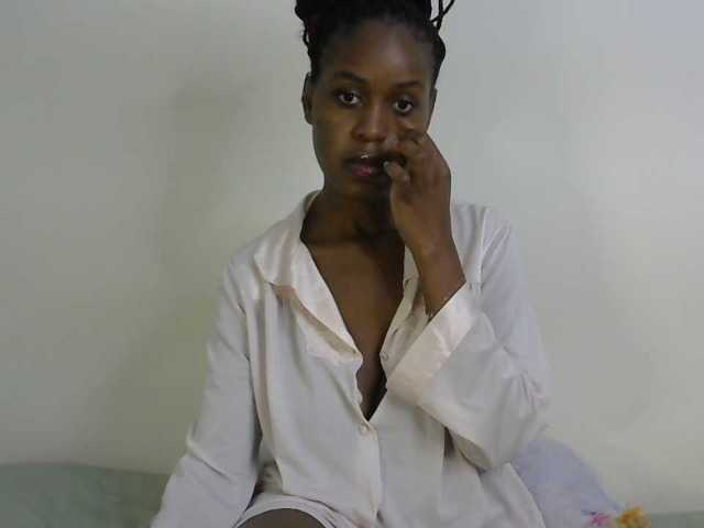 Sweetkiki live cam on BongaCams