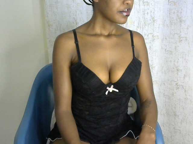 Sweetkiki live cam on BongaCams