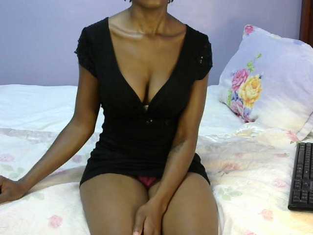 Sweetkiki live cam on BongaCams