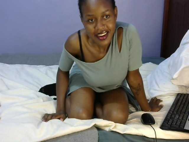 Sweetkiki live cam on BongaCams