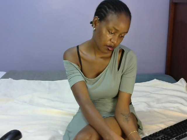 Sweetkiki live cam on BongaCams