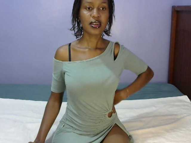 Sweetkiki live cam on BongaCams