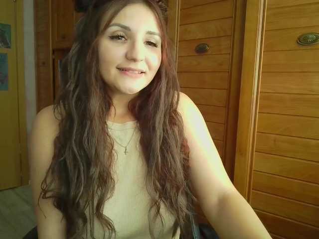 MagicalLouu live cam on BongaCams