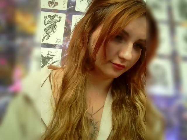 MagicalLouu's BongaCams show and profile