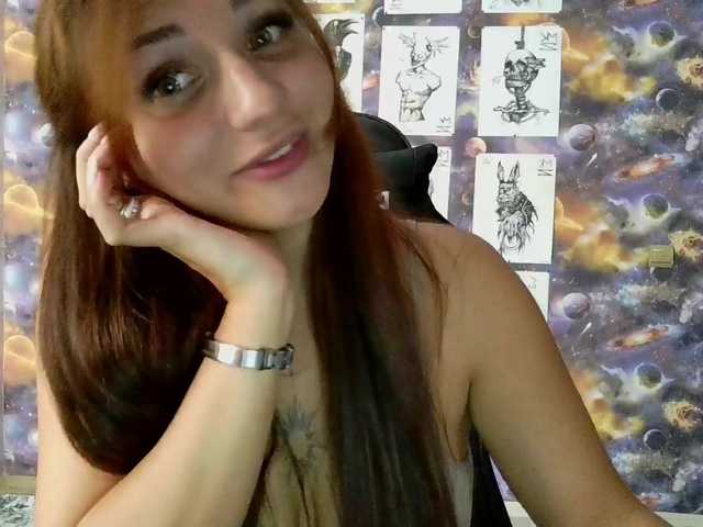 MagicalLouu live cam on BongaCams