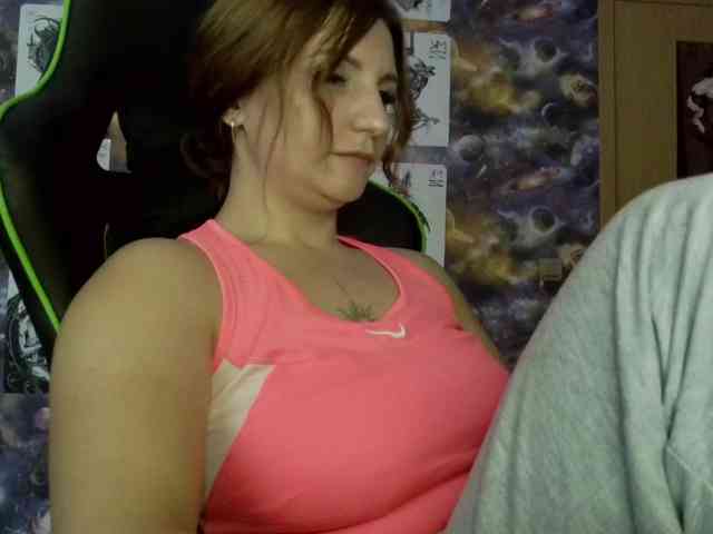 MagicalLouu webcam
