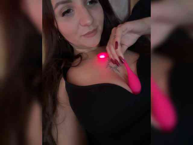 MagicalLouu webcam