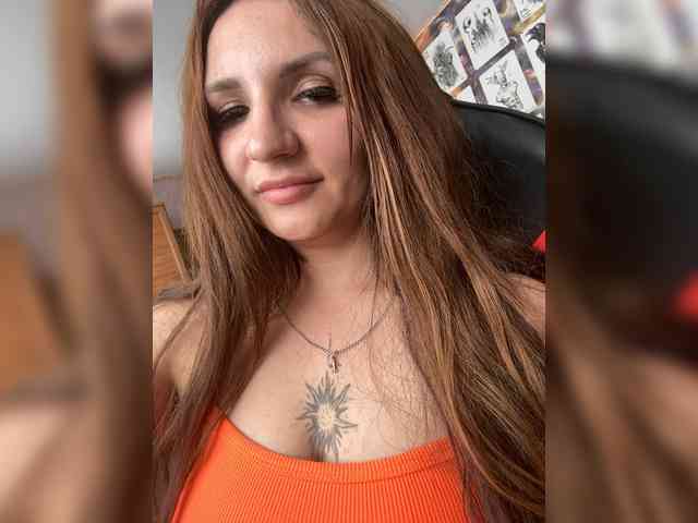 MagicalLouu webcam