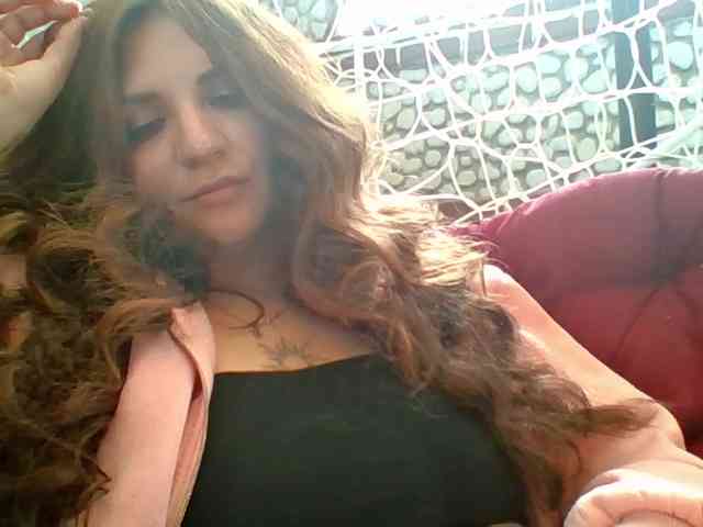 MagicalLouu webcam