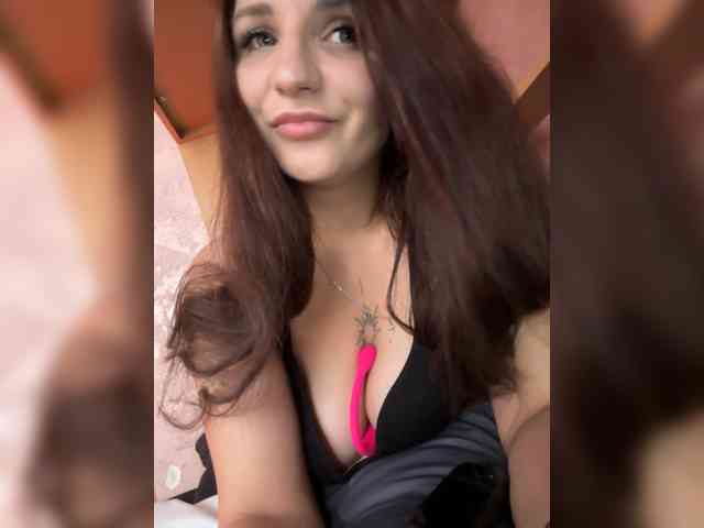 MagicalLouu webcam
