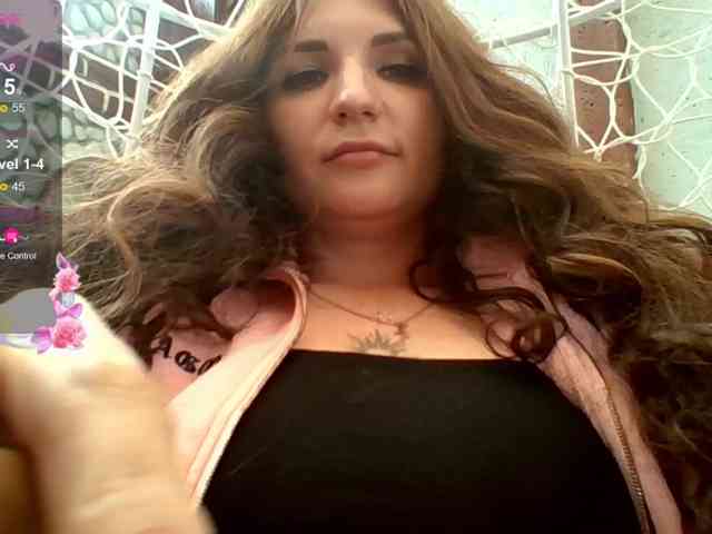 MagicalLouu webcam