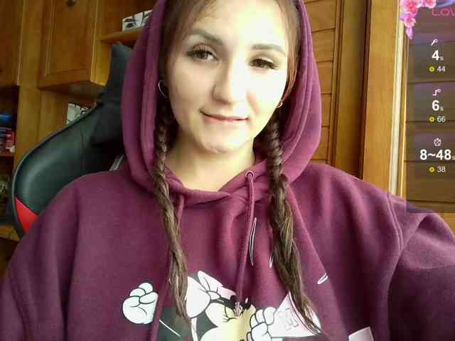 MagicalLouu webcam