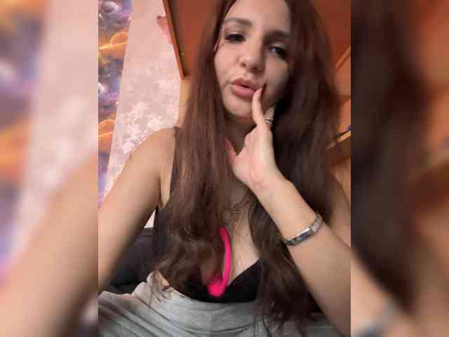MagicalLouu webcam