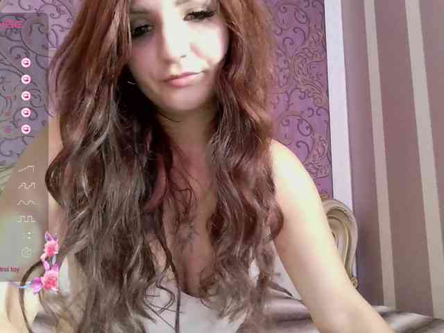 MagicalLouu webcam