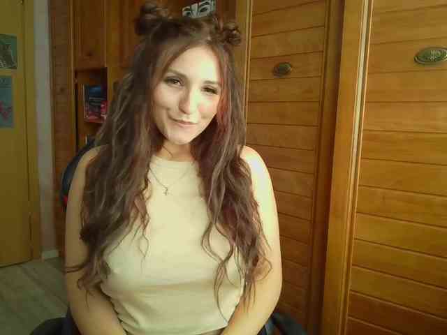 MagicalLouu webcam