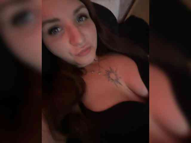 MagicalLouu webcam