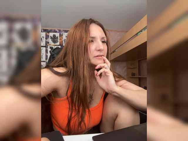 MagicalLouu webcam