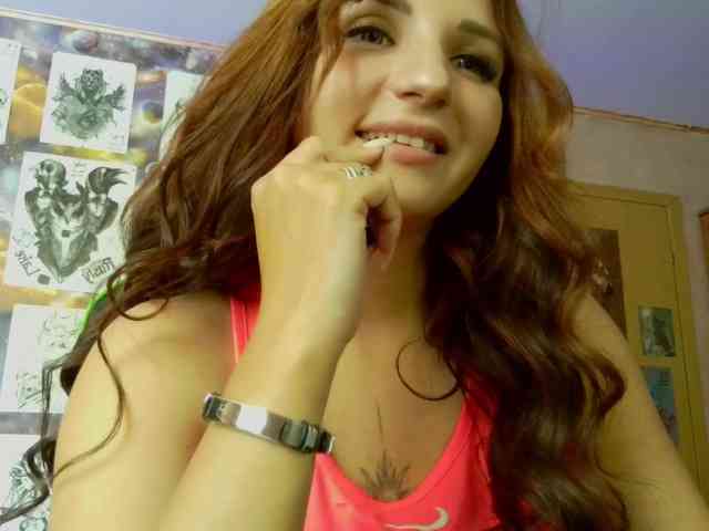 MagicalLouu webcam