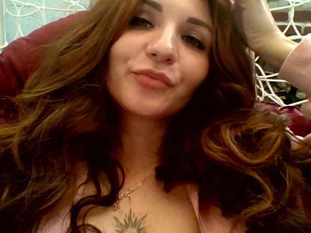 MagicalLouu webcam