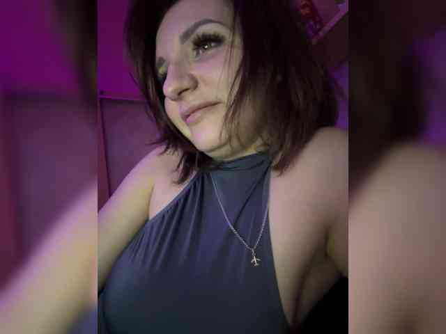 MagicalLouu webcam