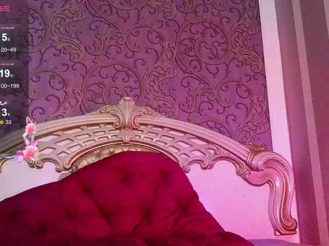 MagicalLouu webcam