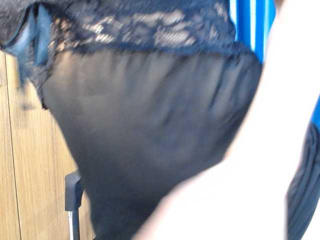 yana--99 live cam on BongaCams
