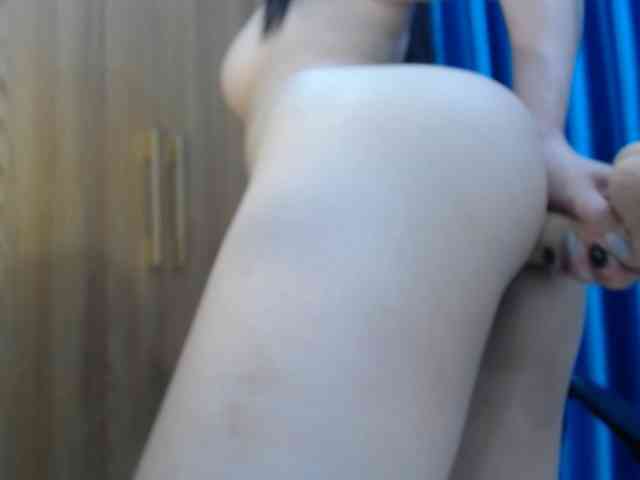 yana--99 webcam