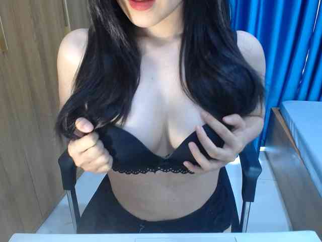 yana--99 webcam