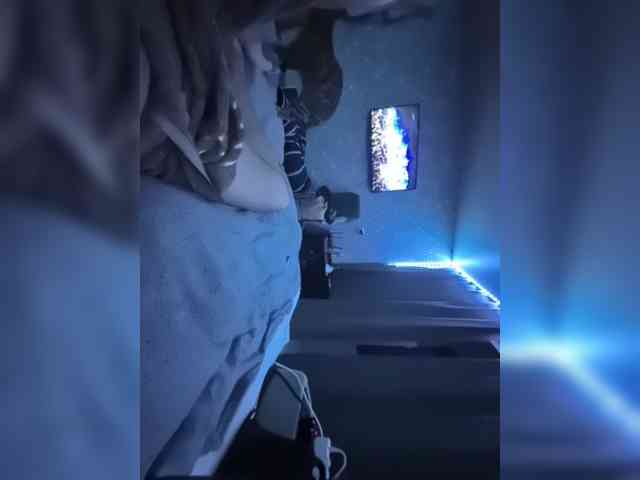 PORNOOWOOWW