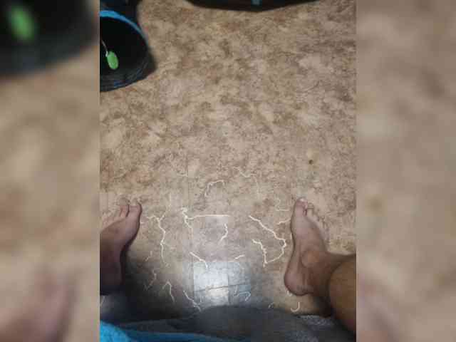PORNOOWOOWW webcam