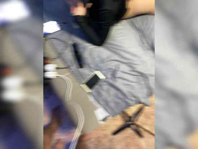 PORNOOWOOWW webcam