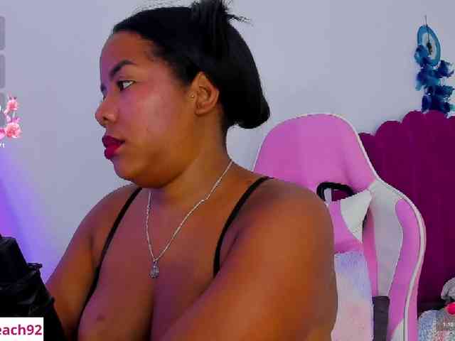 sammypeach webcam