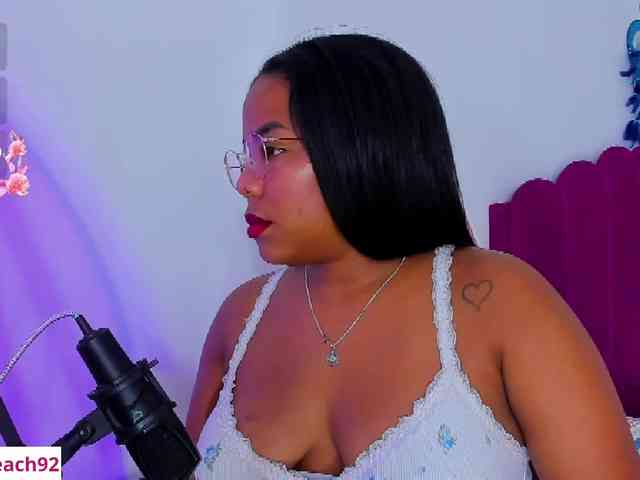 sammypeach webcam
