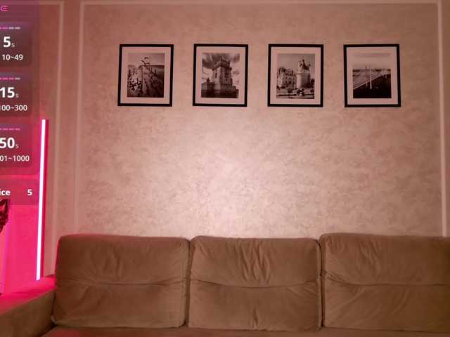 -moon-girl-18, 25 y/o - Live Cam on BongaCams