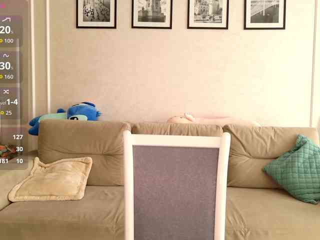 -moon-girl-18 webcam