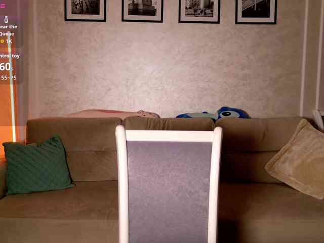 -moon-girl-18 webcam