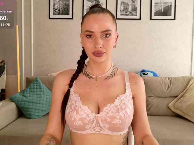 -moon-girl-18 webcam
