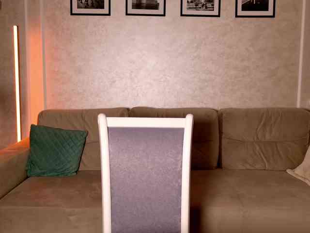 -moon-girl-18 webcam