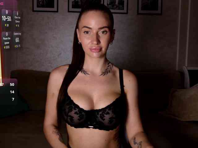 Model: -moon-girl-18