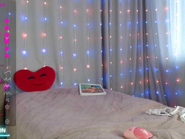 DaddysSluttyGirl live cam on BongaCams
