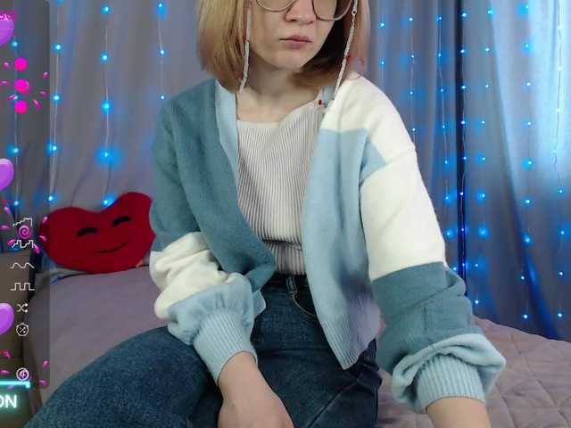 DaddysSluttyGirl's BongaCams show and profile