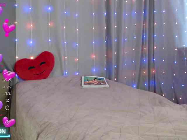 DaddysSluttyGirl webcam