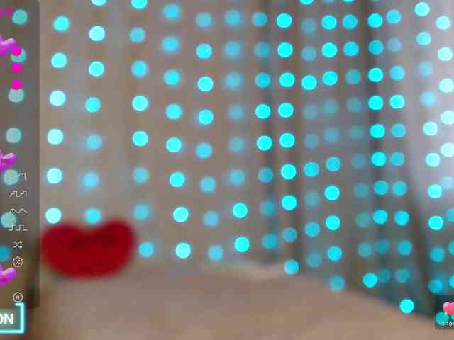 DaddysSluttyGirl webcam